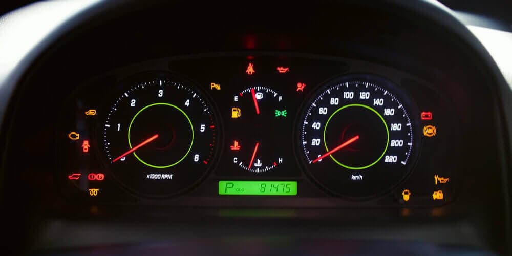 Alarme pode roubar carga? 3 dicas para a bateria durar mais!